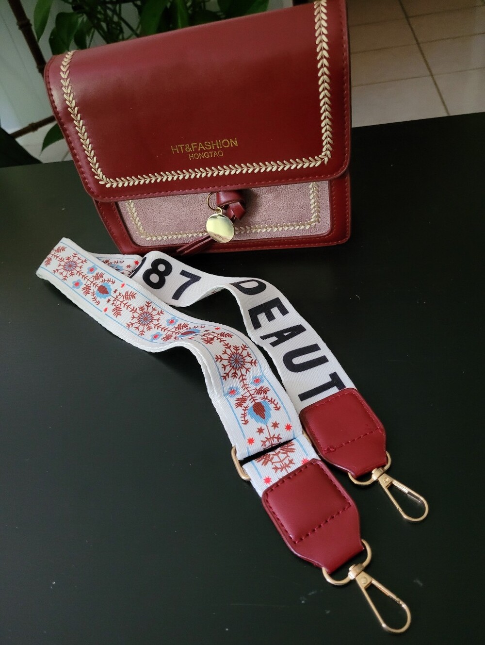 HT&FASHION Red Crossbody Bag with Removable Strap
